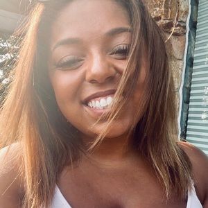 Meet your Posher, Keisha